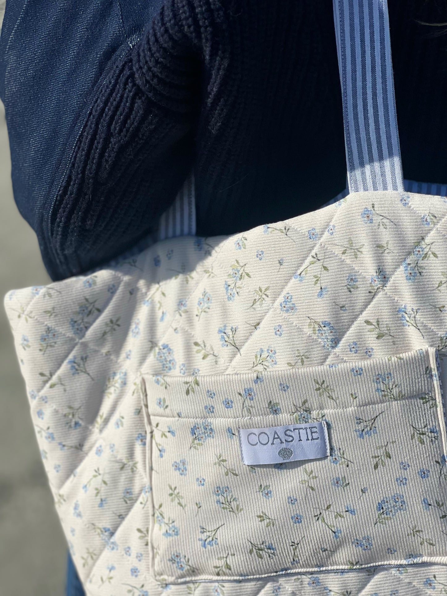 Isle of Palm Reversible Tote