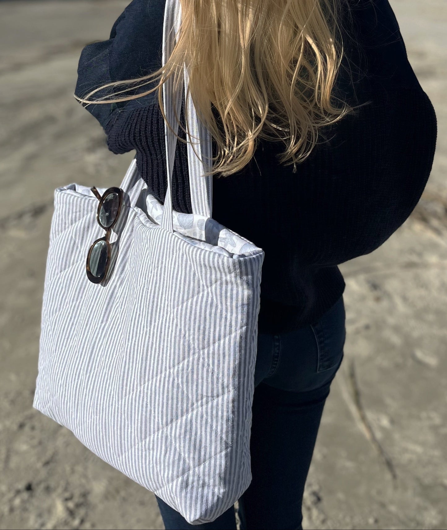 Sully Reversible Tote