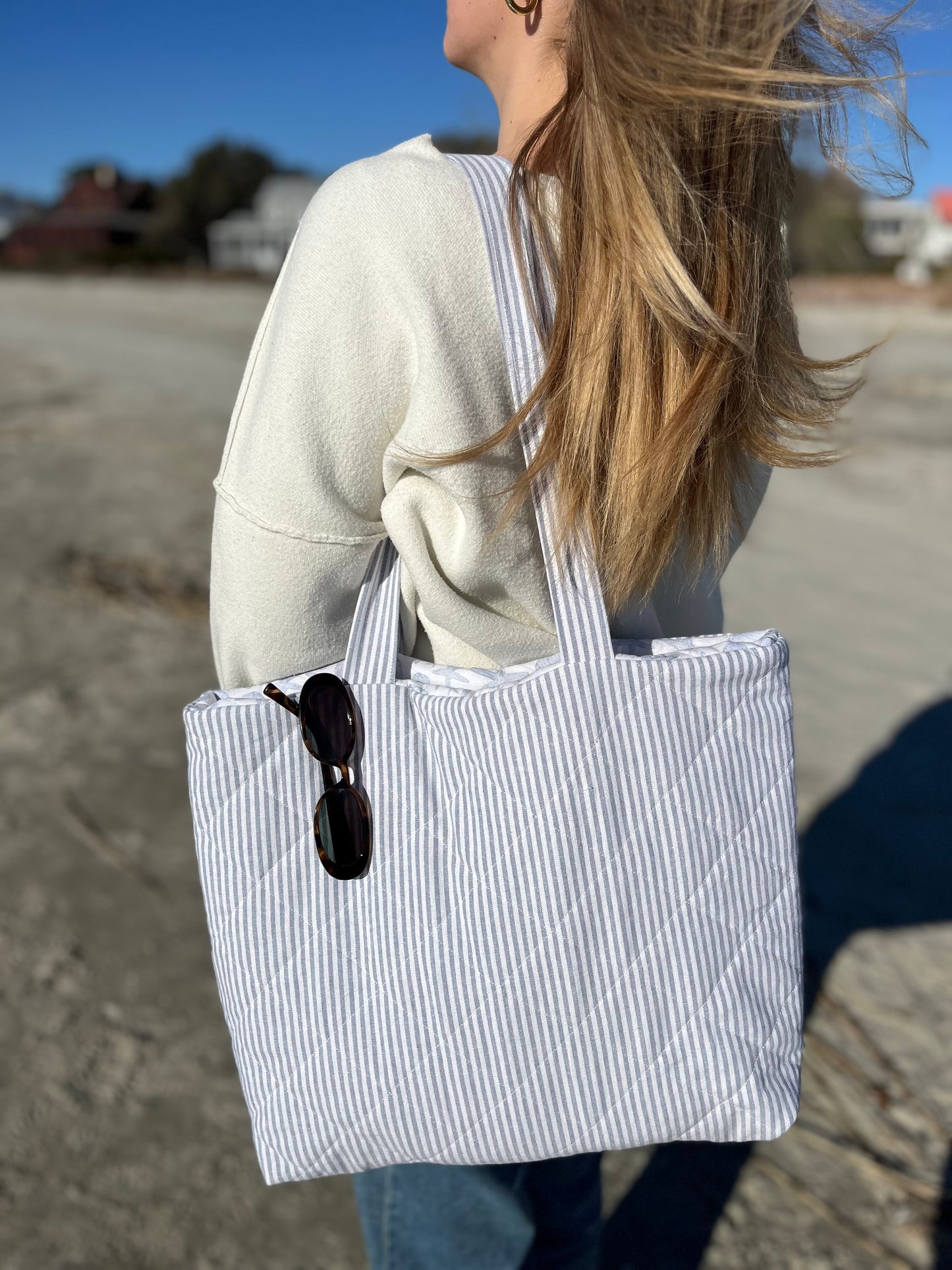 Sully Reversible Tote